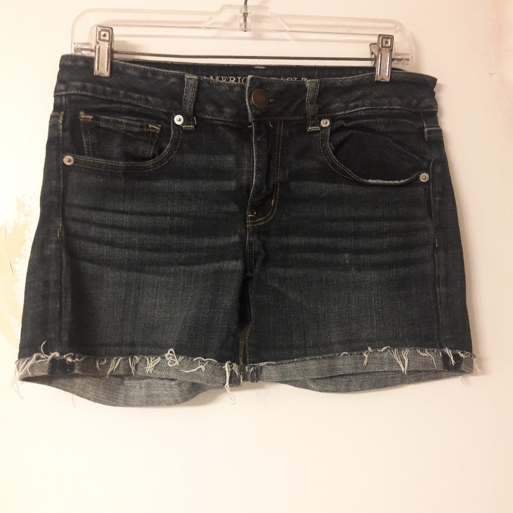 American Eagle size 8 stretch denim shorts GUC